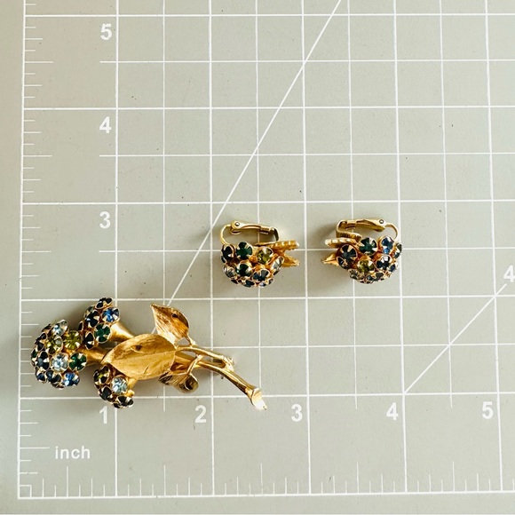 Vintage Rhinestone Brooch Demi Parure Set - Picture 7 of 14